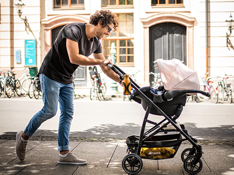 Accessible avec le système de voyage vainqueur du siège auto cosi Comfort Fix sans adaptateurs