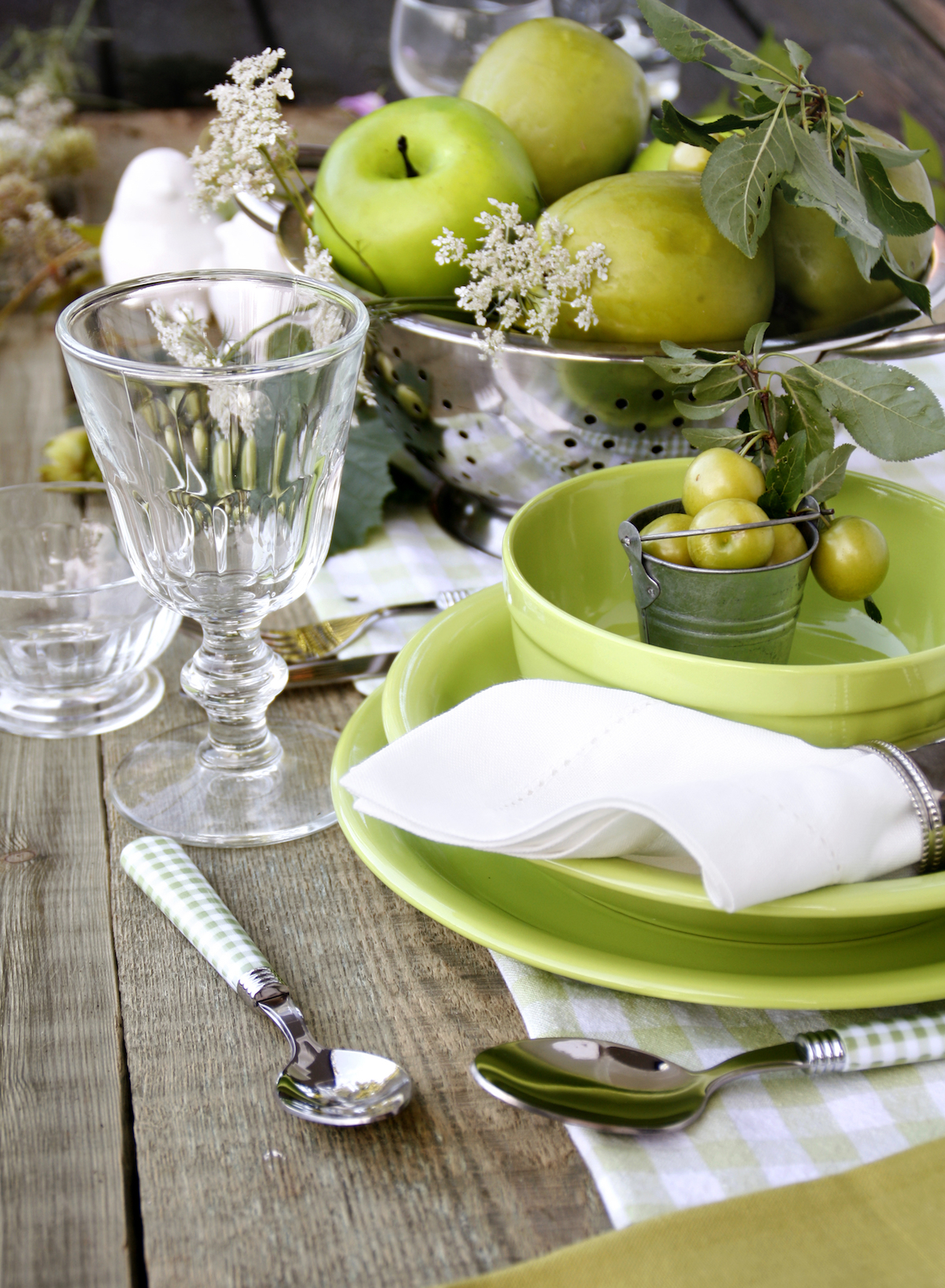 Jolie table © Marina Grau shutterstock