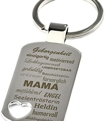 Pendentif porte-clés avec découpe coeur et gravure "Attributs d'une Mama" (langue allemande) - chrome - cadeau - mère - maman - fête des mères ou cadeau de Noël