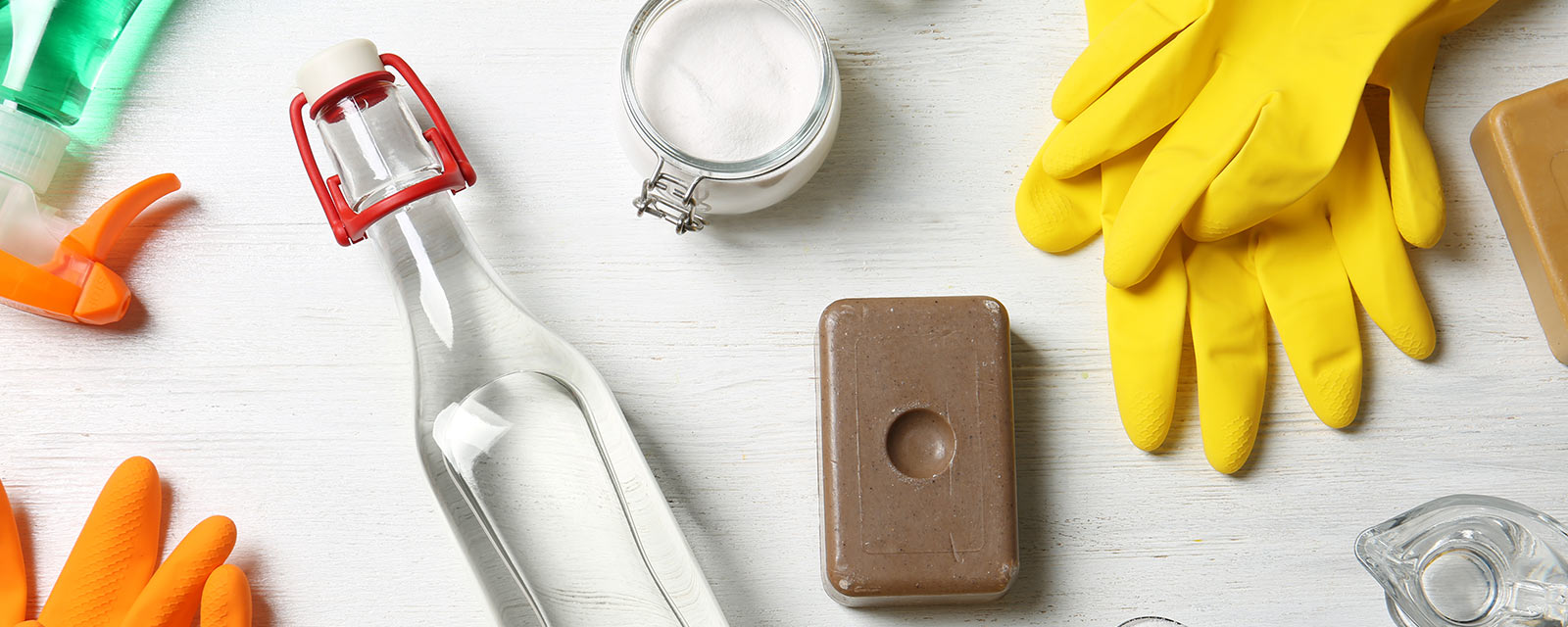 Vinaigre blanc pour nettoyer les carreaux