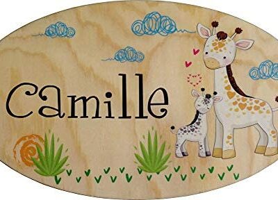 Plaque de Porte en Bois Personnalisée Chambre d'Enfant Sophie la Girafe - Panneau en Bois avec Nom Personnalisable - Décoration Cadeau de Naissance Bébé Personnalisé