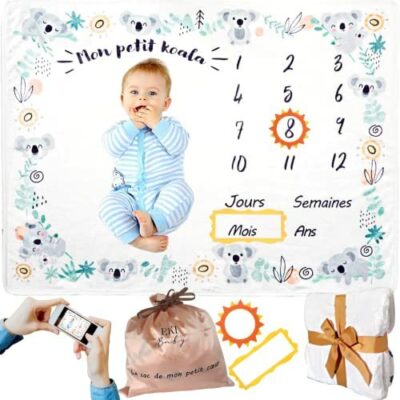 Couverture Bébé Stage Français - Cadeau de Naissance Original - Modèle Koala - Accessoires & Sac de Rangement Inclus - Couverture Hybride Photo Évolution Polyvalente - Idéale pour les Futurs Parents -