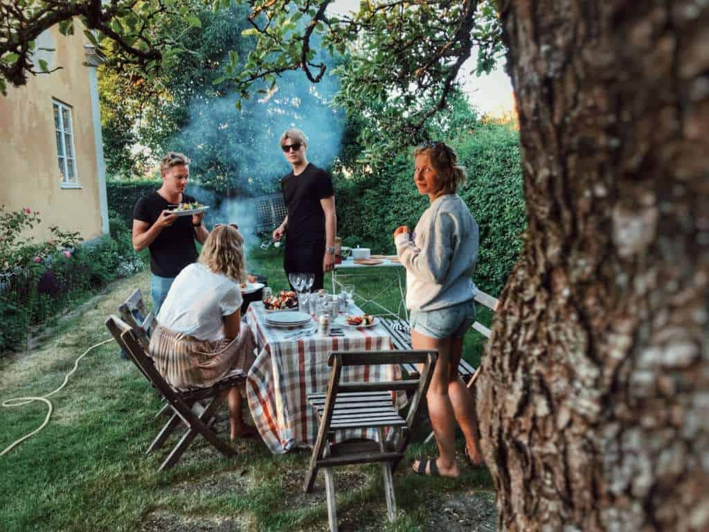 Un pique nique dans le jardin...