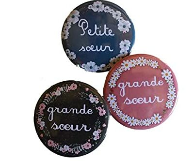 Grand Badge/Magnet/Miroir - Couronne 56mm - Grande Sœur/Petite Sœur, Année et Couleur Personnalisé