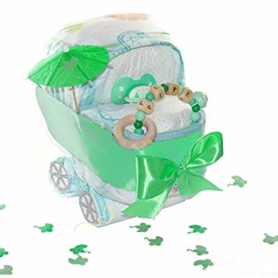 dubistda© landau à couches vert/nappy cake neutre avec jouet à saisir avec nom/cadeau de naissance/21 pièces