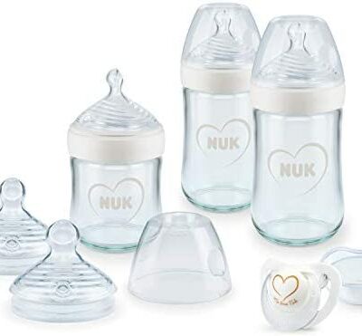 NUK Nature Sense Verre Biberon Starter | 0-6 Mois | 3 Biberons Anti-Coliques, Tétines & Sucettes Genius | Anti-Coliques | Blanc (Coeur) | 6 Unités