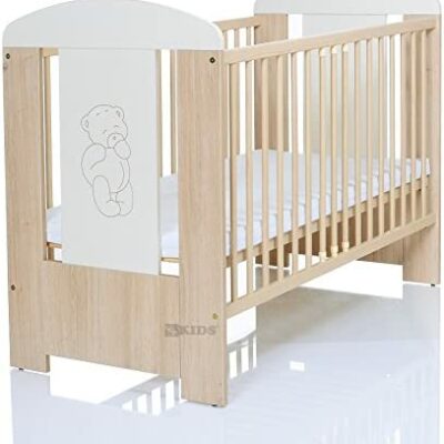 Lit bébé 120x60 cm blanc avec matelas | Sommier réglable | 3 marches amovibles; Ours crème