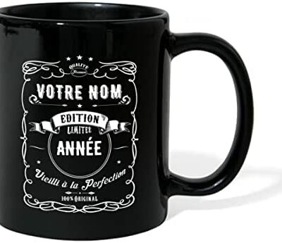 Spreadshirt® Mug cadeau d'anniversaire personnalisé avec nom et année de naissance, noir